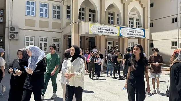 YKS'nin birinci oturumu TYT sona erdi