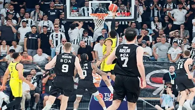 Beşiktaş, final serisinde durumu 2-1'e getirdi