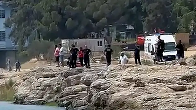 Serinlemek için girdiği baraj gölünde kayboldu