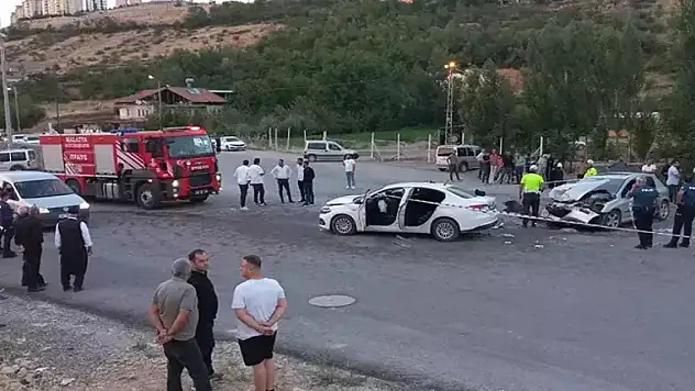 Düğün konvoyunda kaza: 11 yaralı