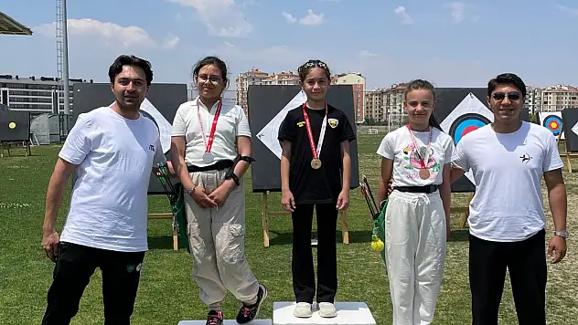 Ok yaydan çıktı, zafer geldi