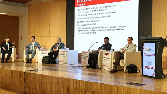 Konya'da kamu çalışanları için Kamuda İş Sağlığı ve Güvenliği Paneli düzenlendi