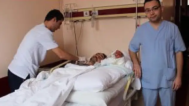 Kopan kolu yerine dikildi