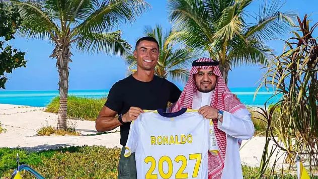 Cristiano Ronaldo'dan 2 yıllık imza