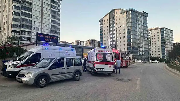 Ankara'da 11 katlı binada yangın