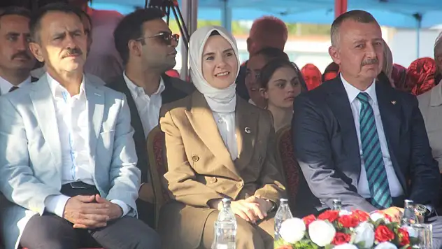 Bakan Göktaş: 5 bin 777 olan engelli kamu çalışanı sayısını 73 bin 800'e çıkardık