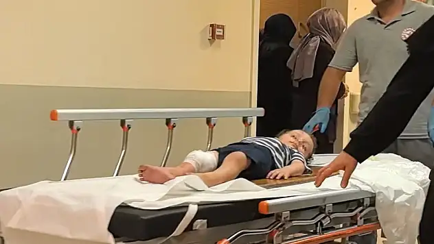 3. kattan düşen 2 yaşındaki çocuk ağır yaralandı