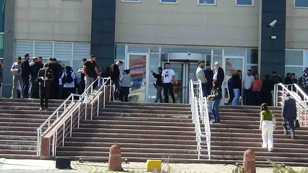 6 yaşındaki çocuğun ölümüne neden olan 5 sanığın yargılanmasına başlandı