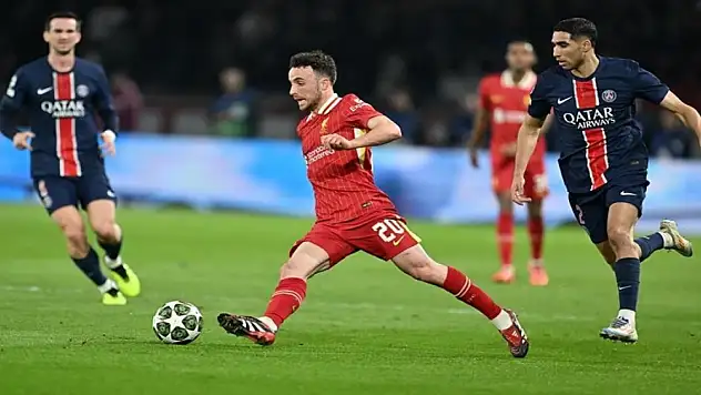 Liverpool'un yıldız futbolcusu Diogo Jota trafik kazasında hayatını kaybetti