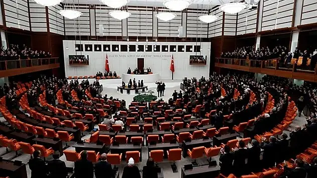 İsrail'in Suriye'deki saldırılarına karşı TBMM kararı Resmi Gazete'de yayımlandı