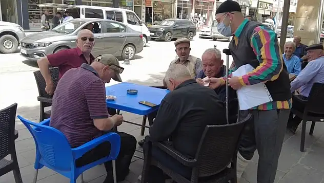 Dilenci kılığına girdi, 10 dakikada 340 TL topladı