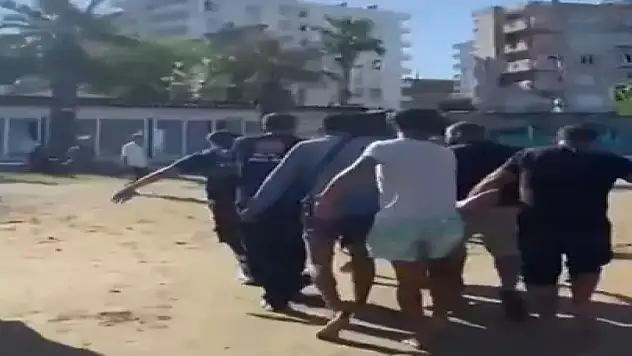 Denize giren bir kişi boğuldu