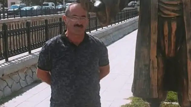 İş makinesinin altında kaldı, hayatını kaybetti