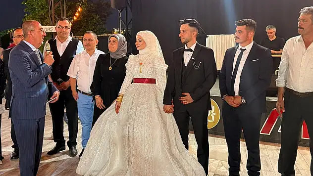 Rümeysa ile Abdulkadir çifti dünyaevine girdi