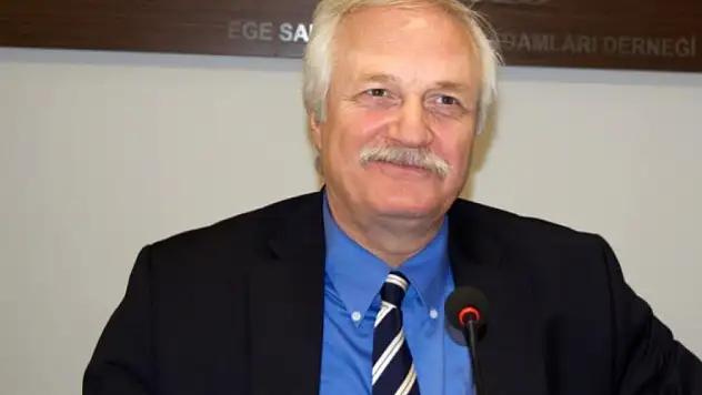 Murat Özçelik CHP'den istifa etti