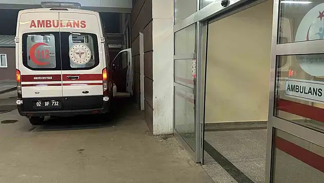 Silahlı kavgada kan aktı! Yaralılar var