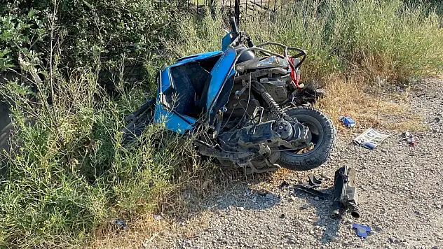 Tofaş'la çarpışıp ikiye katlanan motosikletin sürücüsü hayatını kaybetti