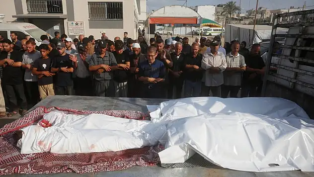 Gazze'de can kaybı 57 bin 882'ye yükseldi