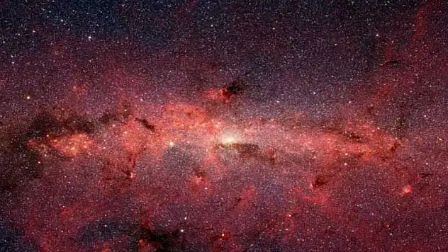 3 milyar ışık yılı ötede 'fosil galaksi' keşfedildi