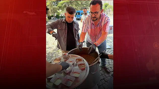 Konya'da vatandaşlara aşure ikramı