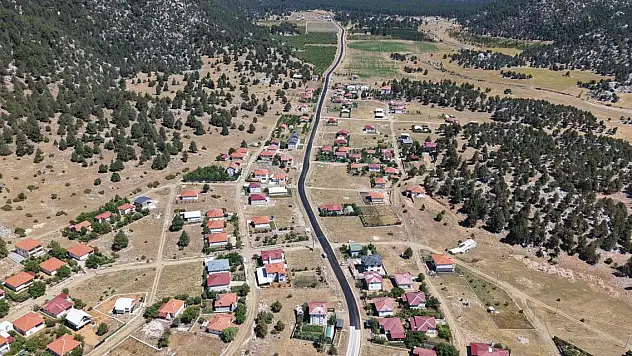 Konya'nın ilçesinde asfalt çalışmaları... İki mahallede konfor yükseldi