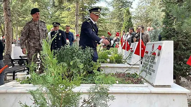 Konya'da 15 Temmuz etkinlikleri şehitlik ziyareti ile başladı