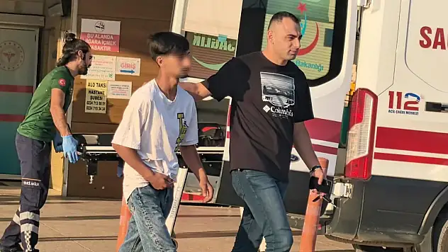 Sokak düğününde kurusıkı tabancadan açılan ateşle yaralandı