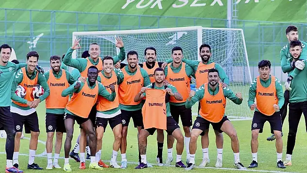 Konyaspor'da 2 oyuncunun lisansı tamam!