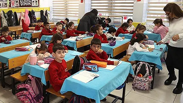 MEB'den 10 Kasım ve ara tatil açıklaması