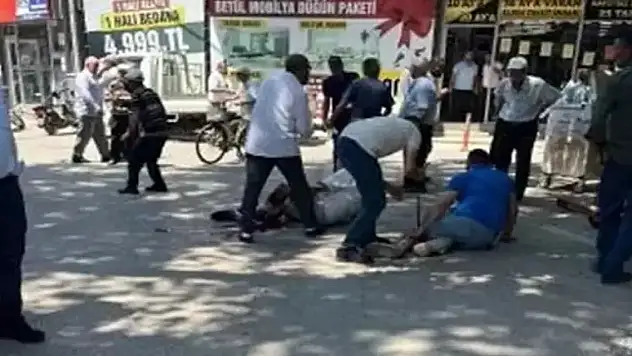 Husumetlisini vuracaktı, yanlışlıkla 3 kişiyi daha vurdu