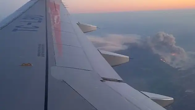 Felaketin boyutu yolcu uçağından böyle görüntülendi