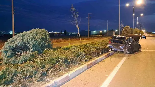 Karaman'da otomobiller çarpıştı: 3 yaralı