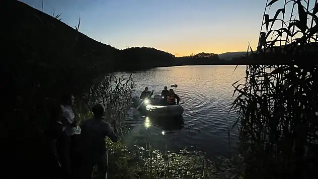 Bolu'da gölette botu alabora olan gencin cansız bedenine ulaşıldı