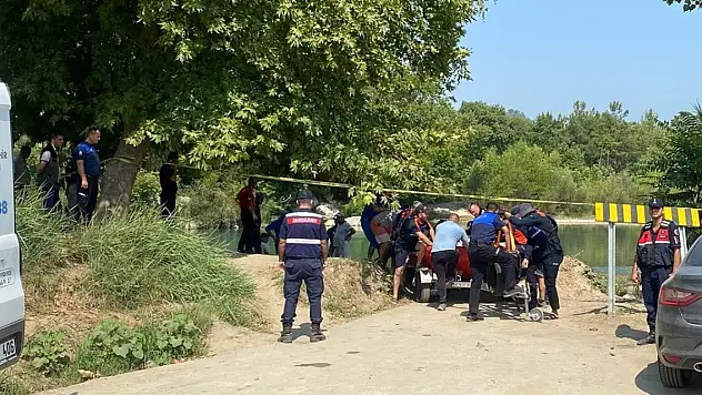 Irmağa düşen topu almak isterken akıntıya kapılan gençten acı haber