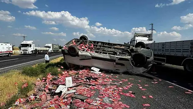 Konya'da minibüs takla attı: 4 yaralı