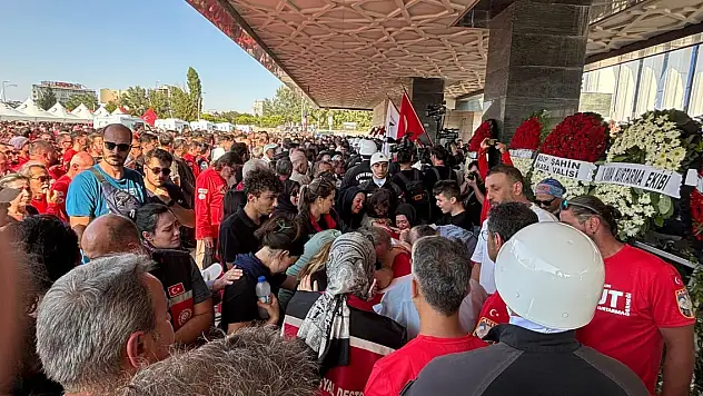 Şehit AKUT gönüllüleri son yolculuğuna uğurlandı