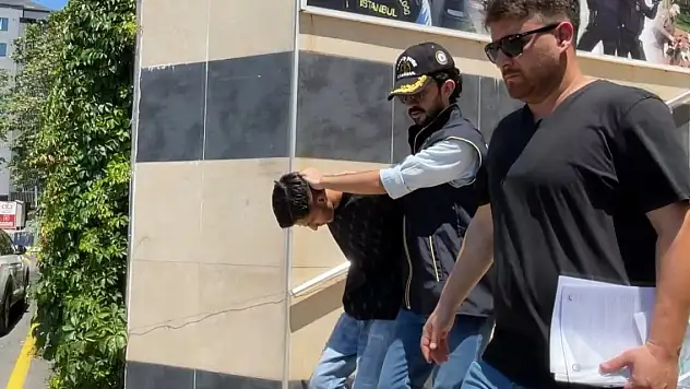 'Polisim' diyerek 5 milyon liralık hırsızlık yaptı