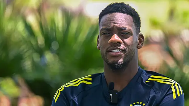 Jhon Duran, Osimhen ile kıyaslanmasına ilişkin konuştu