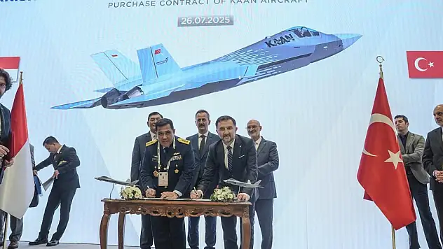 Milli Muharip Uçak Kaan için tarihi gün! Sözleşme imzalandı