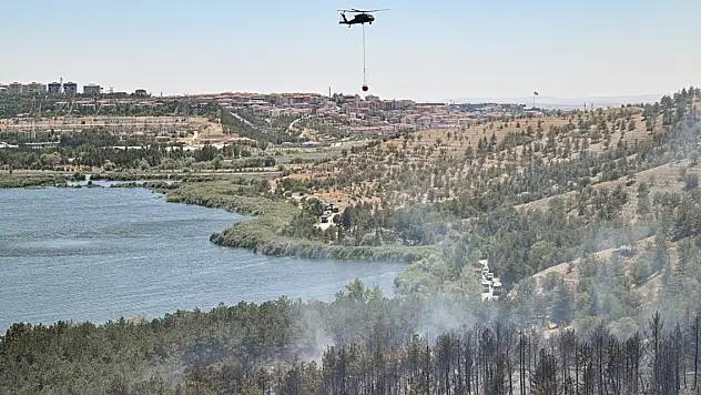 Eymir Gölü yakınlarındaki orman yangını Konya yoluna bakan sırtlara doğru ilerledi