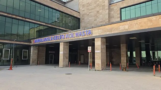 Tartıştığı eşini 7 yerinden bıçakladı