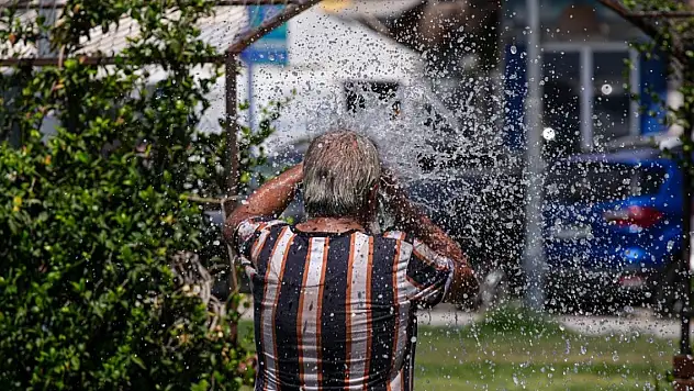 Sıcaklıklar 14 ilde 40 derecenin üzerini gösterdi