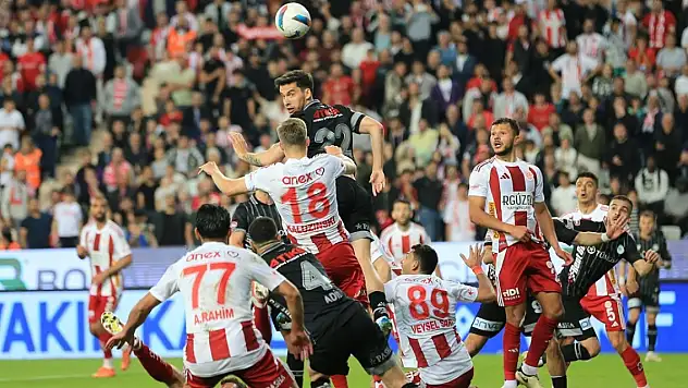 Konyaspor ortalarda başarıya ulaştı!