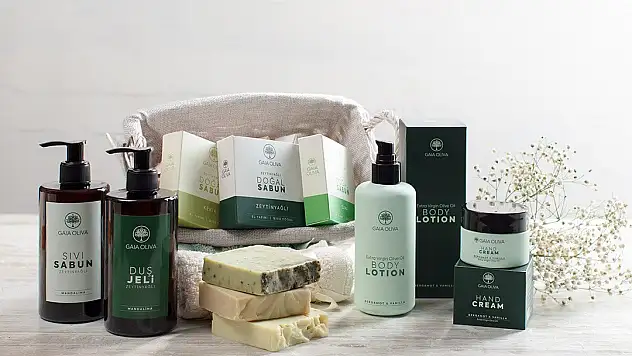 Zeytinyağı Sadece Tabağınızda Değil, Cildinizde de Parlıyor!