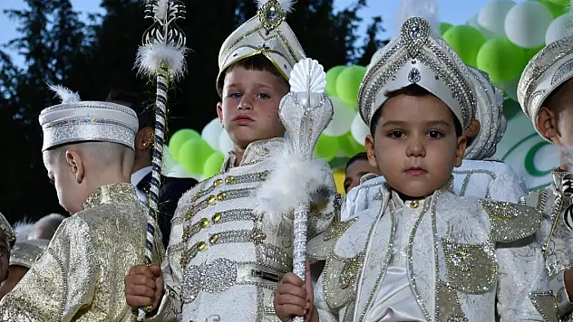 Kuzey Makedonya'da toplu sünnet şölenine Konya'dan destek