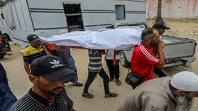 İsrail'in Gazze'ye saldırıları sürüyor... 29 Filistinli hayatını kaybetti