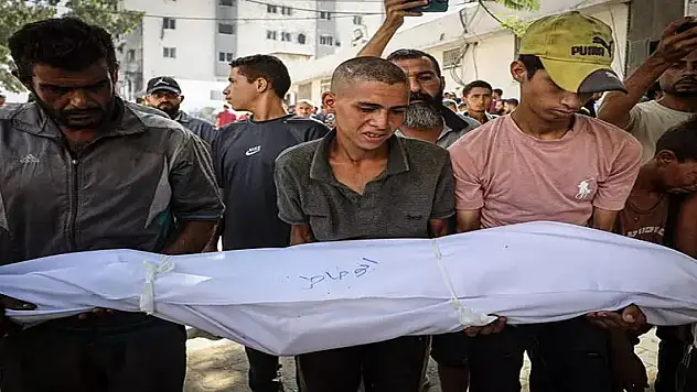 Gazze'de son 24 saatte 1'si çocuk 7 kişi daha açlıktan şehit oldu