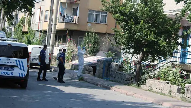 Komşular kokudan rahatsız oldu, acı olay ortaya çıktı