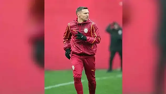 Galatasaray, Frankowski'nin Rennes'e transferini duyurdu