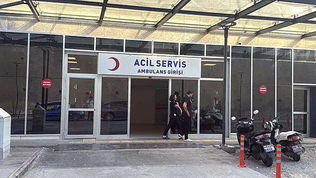 Akrabalar arasında bıçaklı borç- alacak kavgası 1 ölü, 2 yaralı